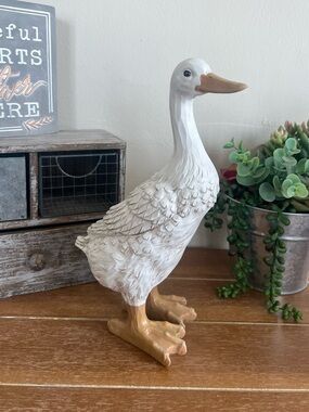 New Distressed Farmhouse Wooden Looking Webbed Feet Duck Decor